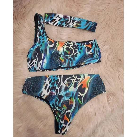 3 piece Animal Print Jungle Bikini Swimsuit size medium - Picture 2 of 4